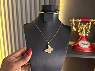dainty-necklaces