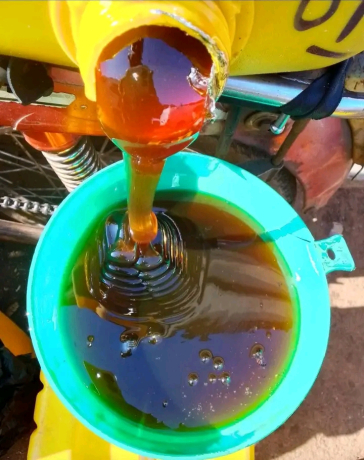 premium-red-palm-oil-pure-nigerian-cooking-oil-for-authentic-dishes-big-2